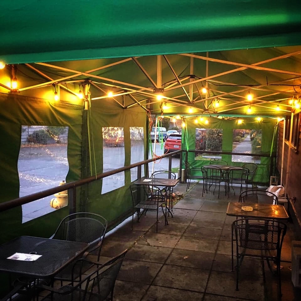 Custom Outdoor Dining Tents for Restaurants